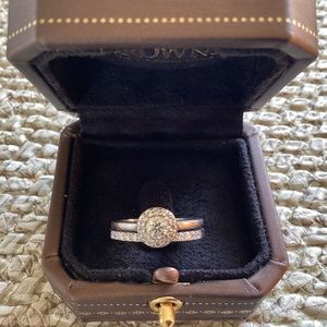 Beautiful Wedding Ring Set